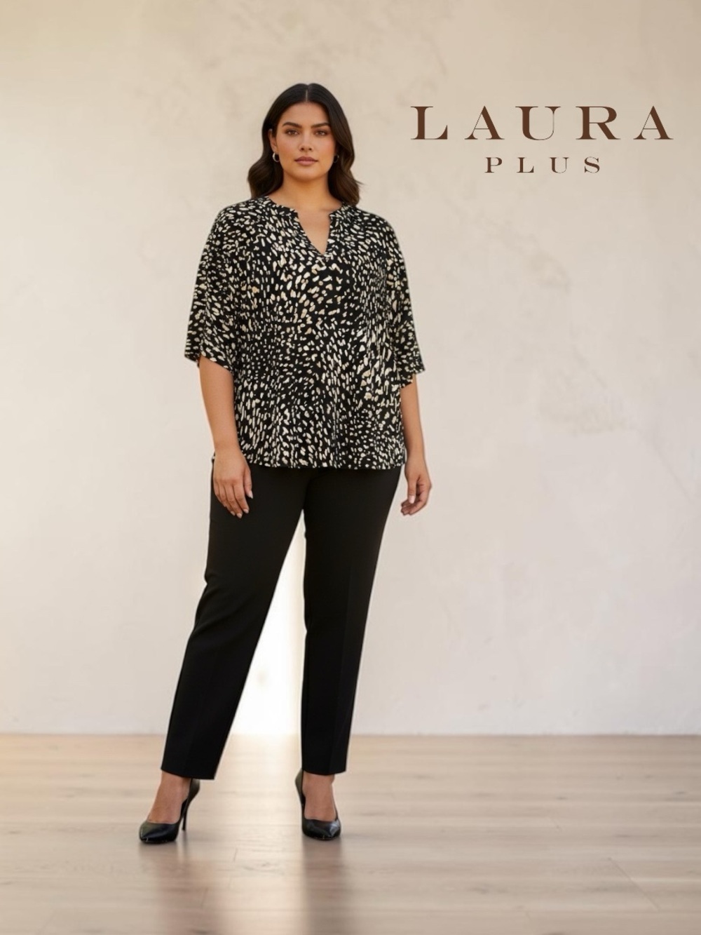 NEW, Laura Plus, 1X Plus Size, Stretch Blouse Black Beige Print 3/4 Sleeve